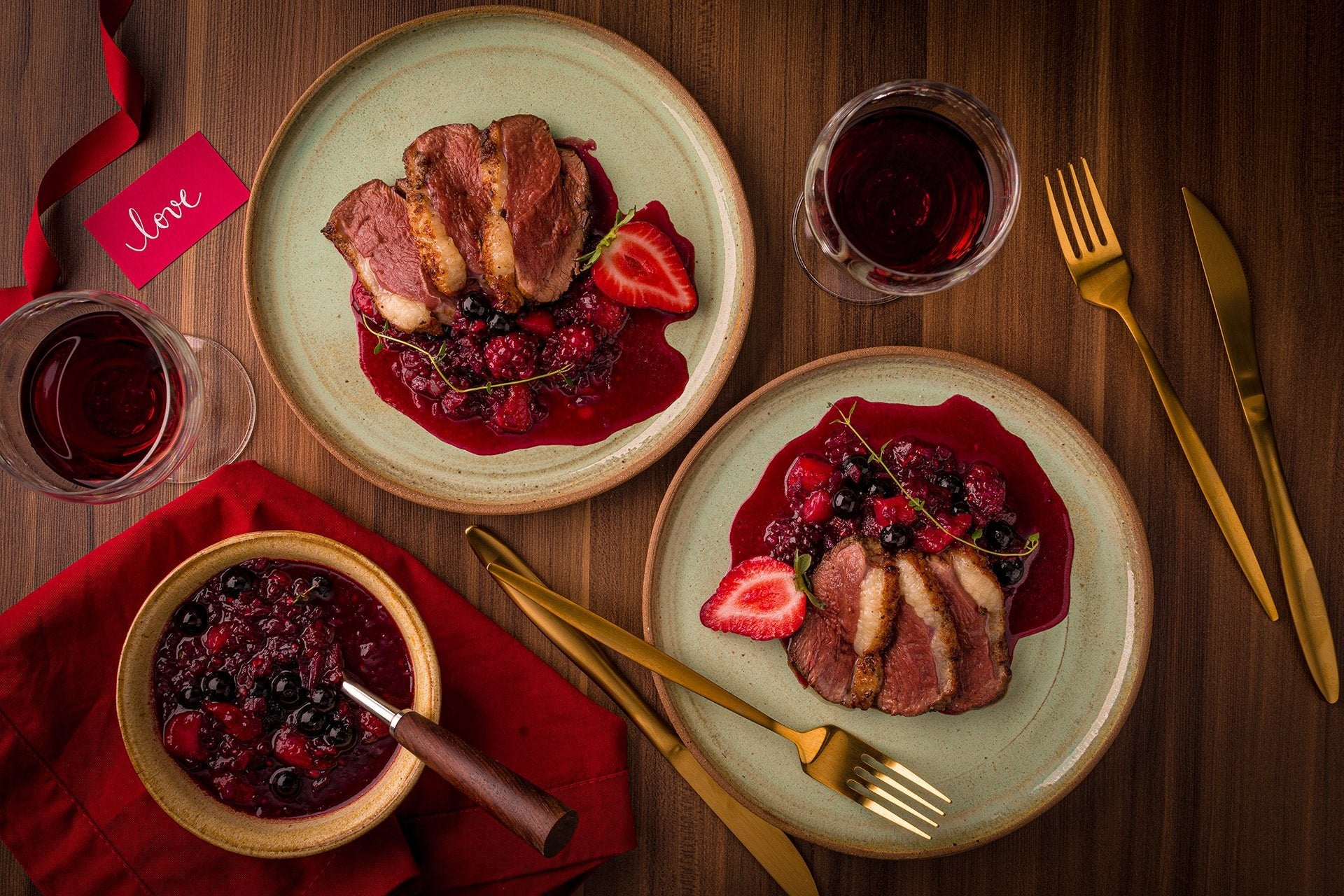 Magret de Canard with Berry Port Sauce - Perfeito Foods